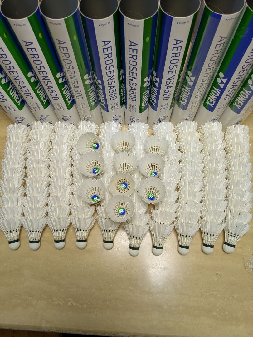 YONEXバドミントンシャトル AEROSENSA 500 中古120球 - メルカリ