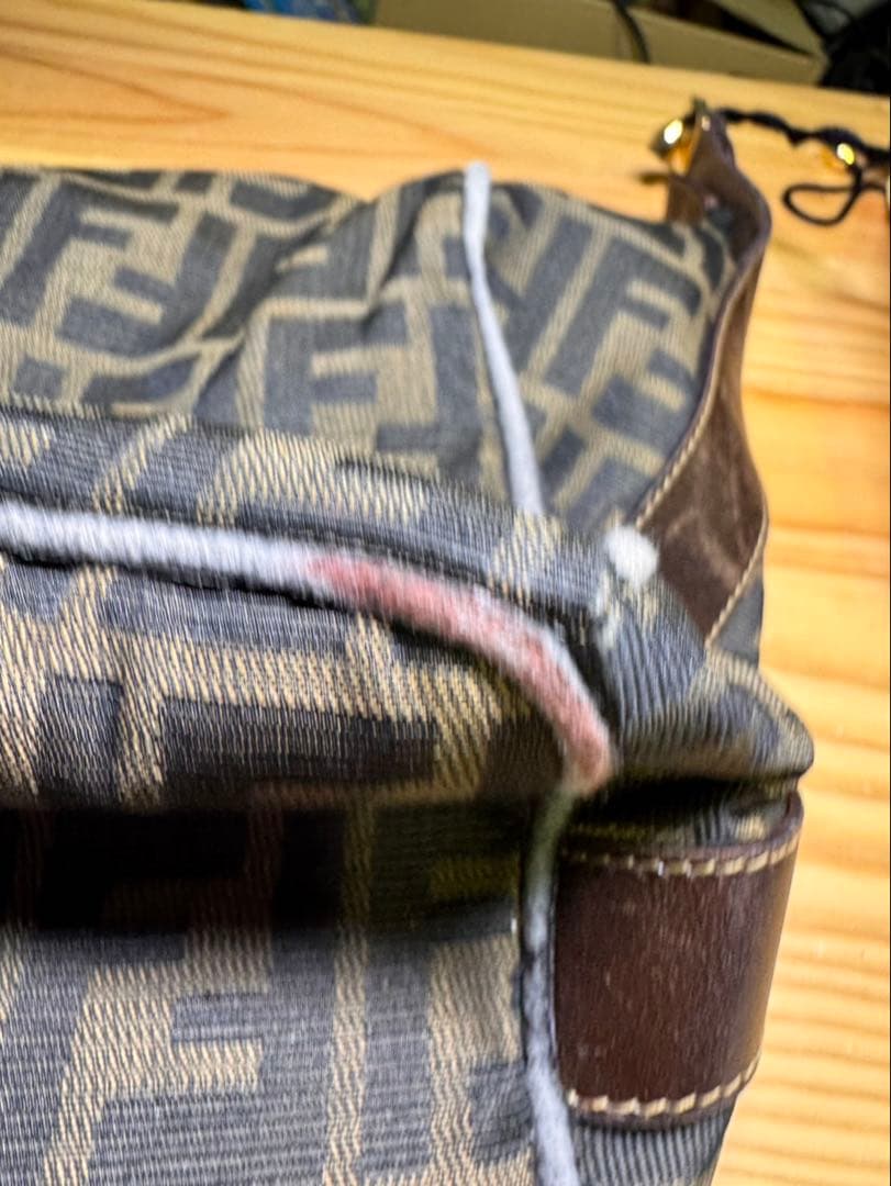 g1821 Fendi （フェンディ）ズッカ柄 バニティバッグ - メルカリ