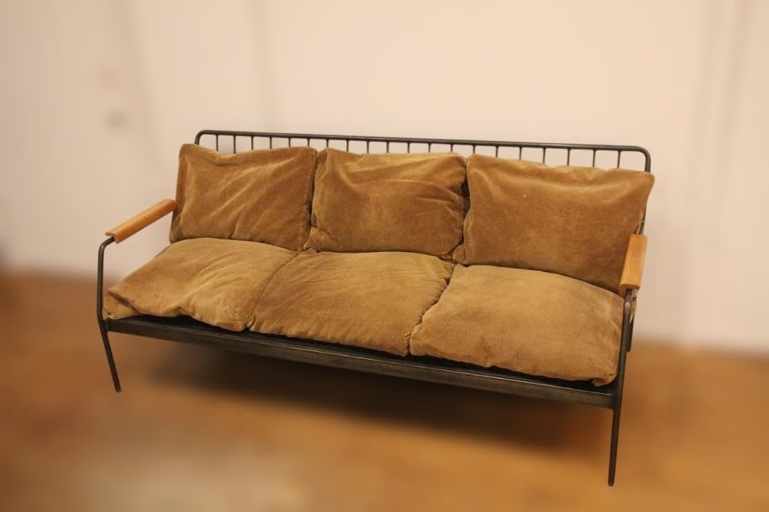 茨城／直接引き取り大幅値引きあり！】UNICO／アイアン／ソファ - メルカリ