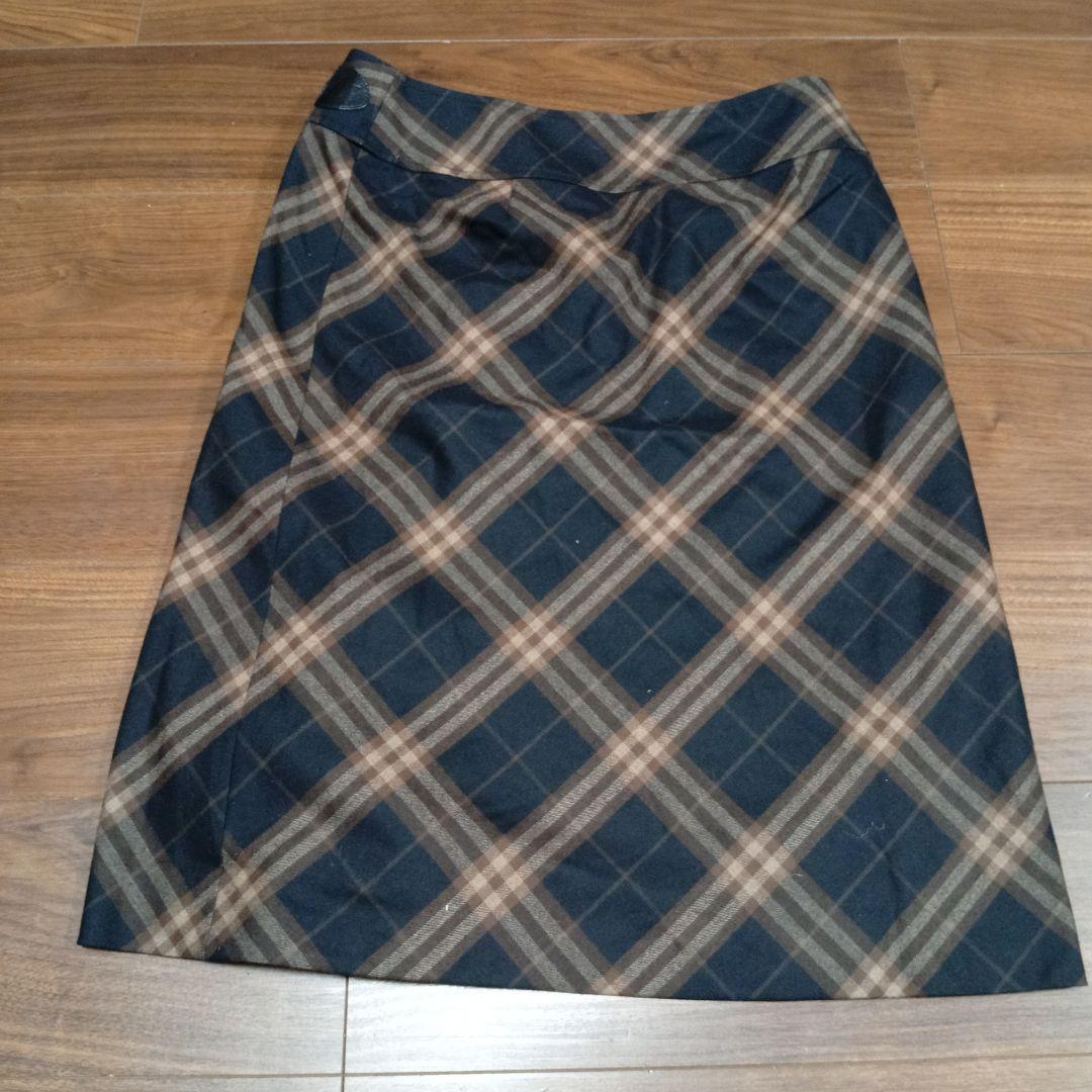 バーバリーロンドン 大きめサイズ44 ノバチェック スカート - メルカリ