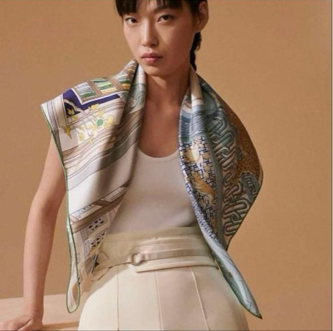 新品未使用　タグ付き　エルメス カレ 90 《24番地のミステリー》