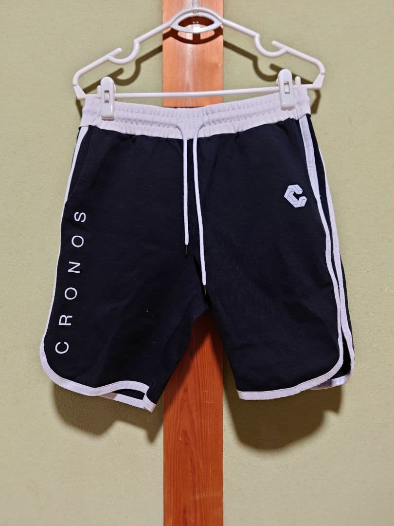 CRONOS ブラックショートパンツ サイドストライプ