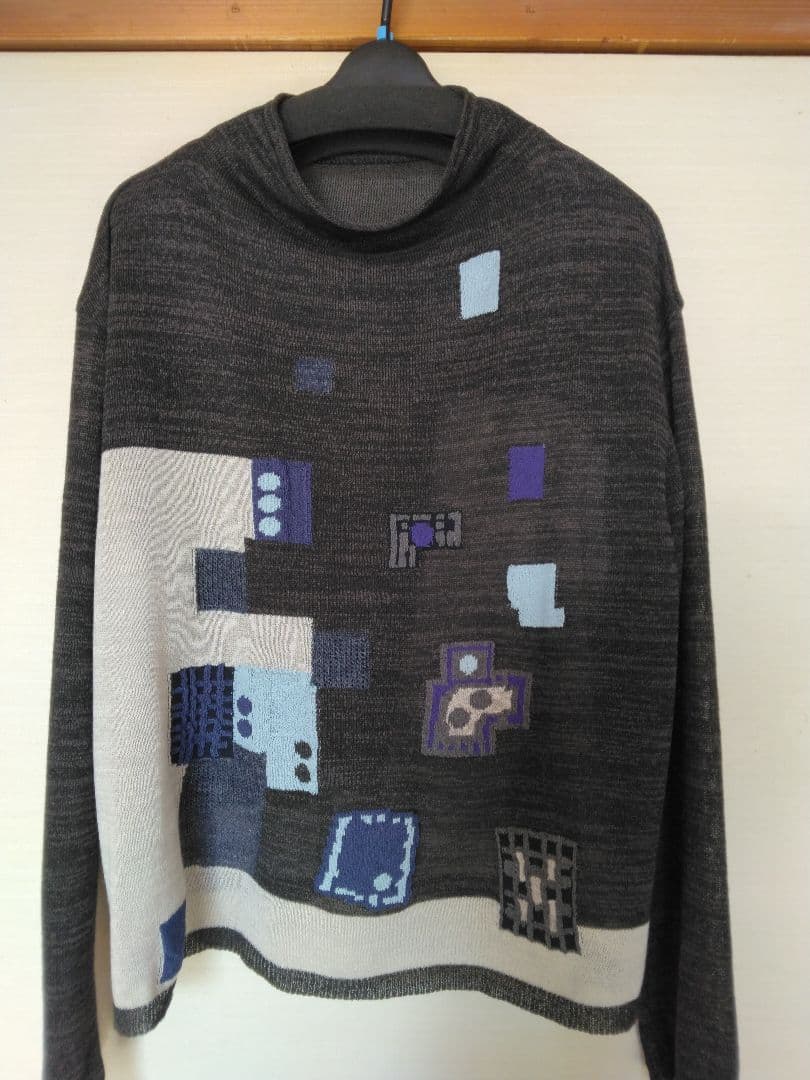 センソユニコ慈雨　トップス センソユニコ 慈雨 グレー柄デザインカットソー – セレクトショップ