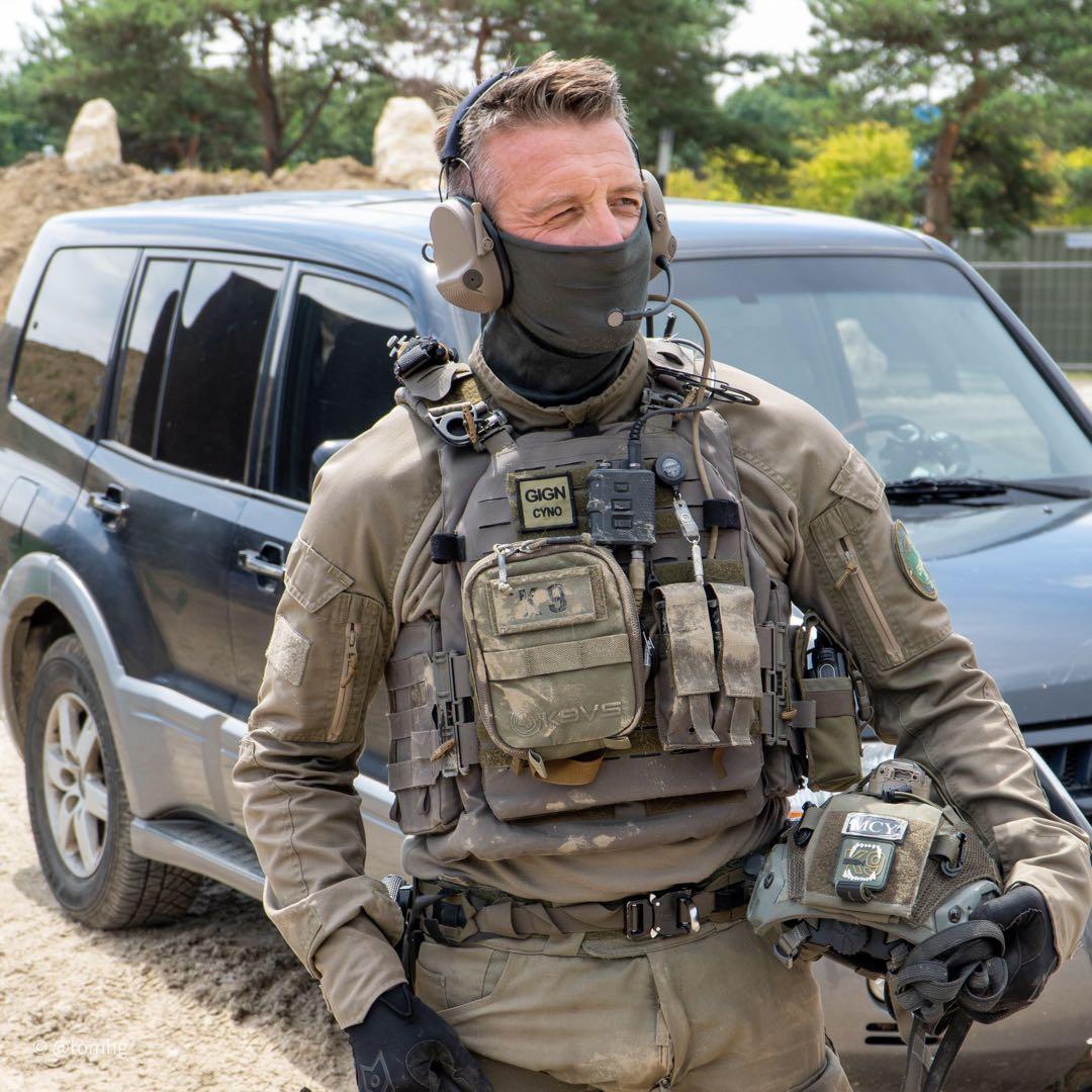 GIGNプレートキャリア レプリカ - メルカリ