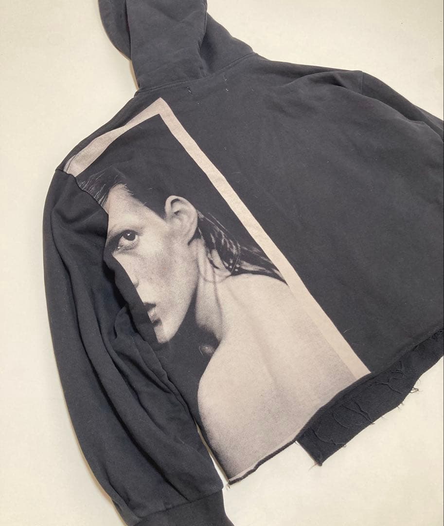 MR.COMPLETELY KATE FOREVER ケイトモス ブラック - メルカリ