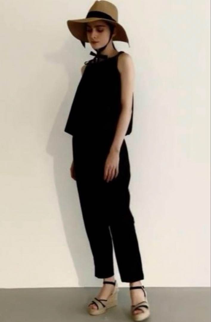 極美品 yori gypsohila ドライサロペット 黒 36