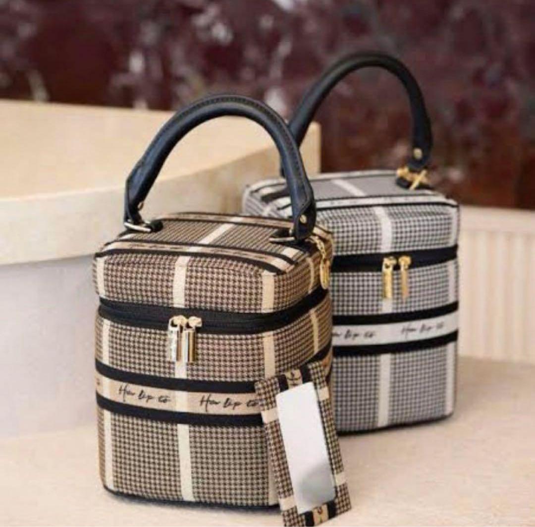 Herlipto Jacquard Vanity Bagの通販はau PAY マーケット - 輸入雑貨の