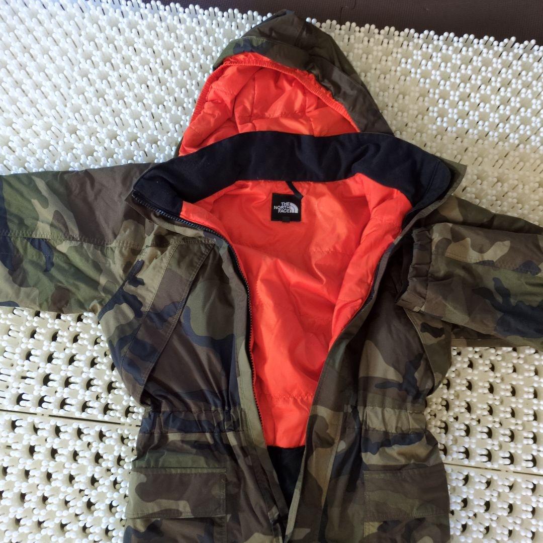 THE NORTH FACE 迷彩柄 スキー スノボ ウェア（子ども用）