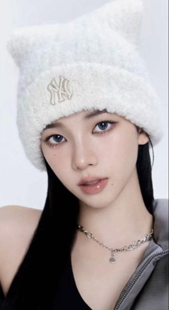 新品】MLB 韓国限定 ビーニー 猫耳 ニット帽 カリナ着用 クリーム 紐