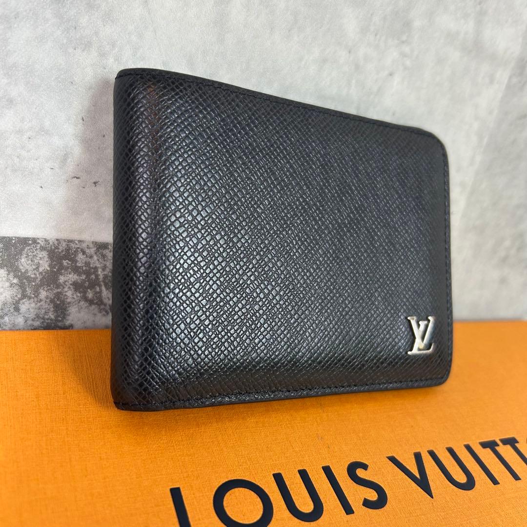 ✨美品 IC内蔵✨ルイヴィトン タイガ シルバーロゴ金具 ミュルティプル