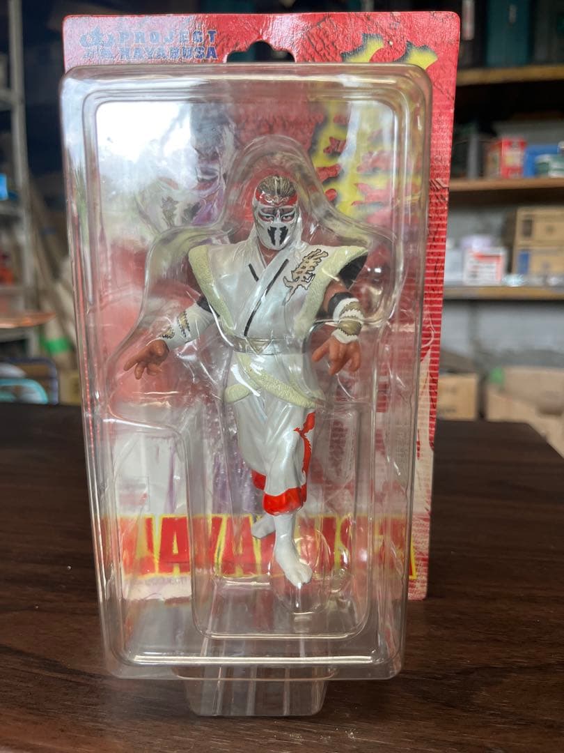 HAYABUSA 不死鳥ハヤブサ フィギュア Amazon.co.jp: モグラハウス FMW 不死鳥ハヤブサ プロレス フィギュア
