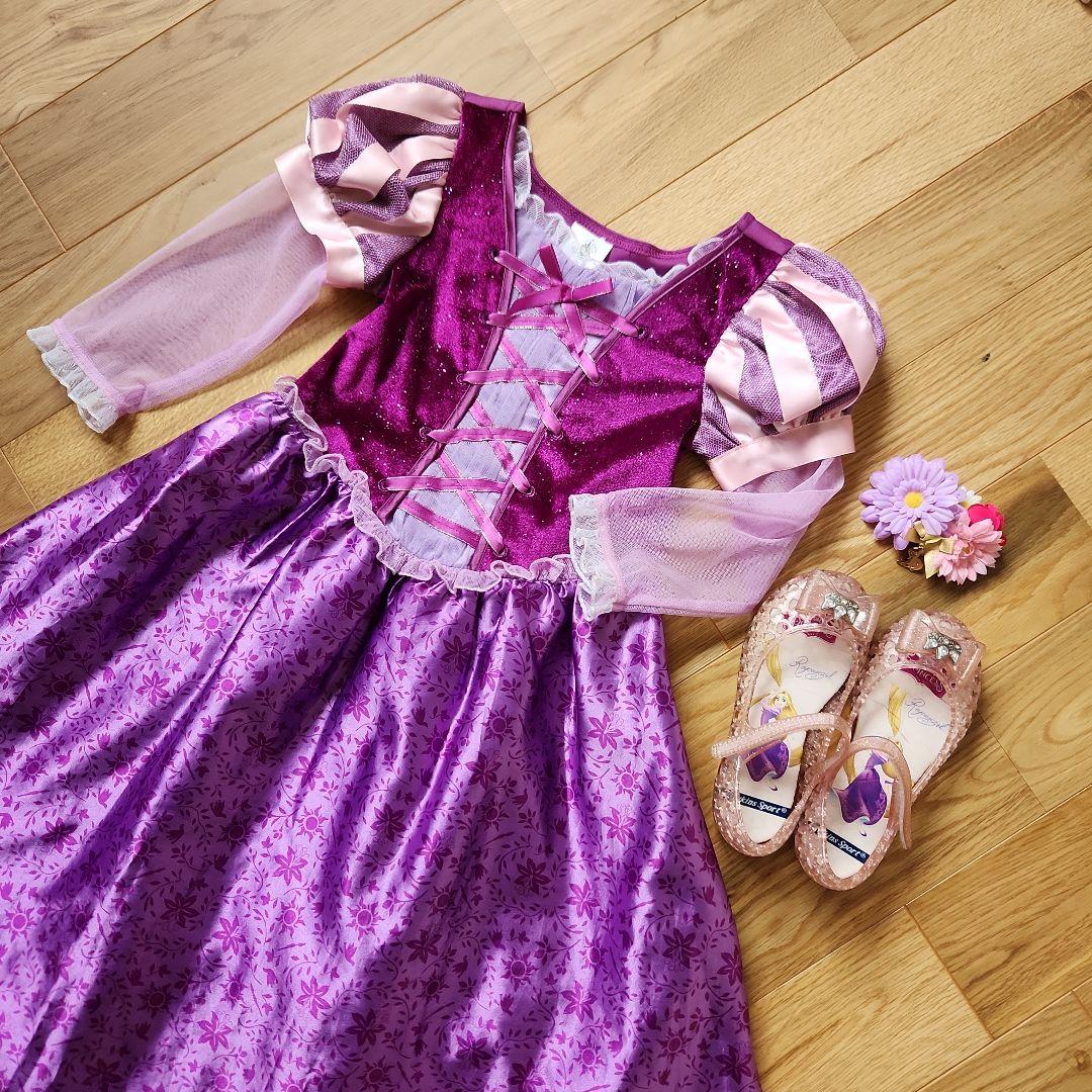 ディズニーストア ラプンツェルドレス120cm ☆サンダル&髪飾りのおまけ