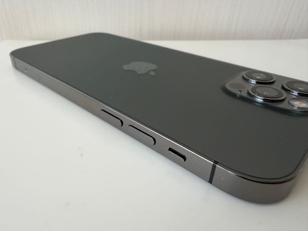 o*2様 iPhone 12 Pro 256GB グラファイト 純正90% +ア - メルカリ