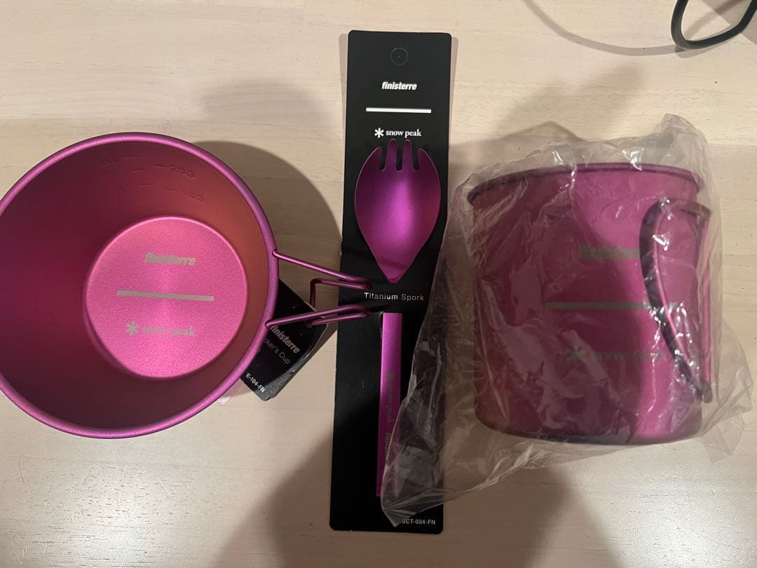 snow peak finisterreチタンシェラカップ、スプーン、マグピンク