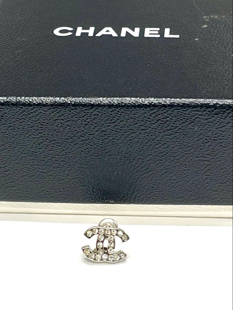 正規品CHANELココマークストーンピアス　片方訳あり 正規品CHANELココマークストーンピアス 片方訳あり 訳あり美品 CHANEL