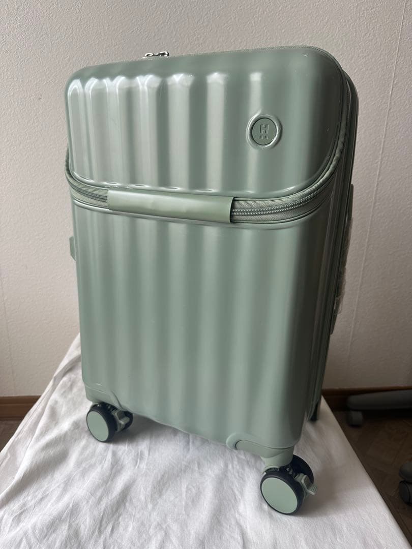 新品 HAPITAS+ スーツケース キャリーバッグ S HPL2302 ミント 楽天市場】お得なP10倍実施中！ 上パカ スーツケース 機内持ち込み S