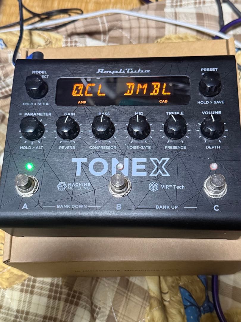 ik multimedia tonex pedal air step付き Amazon.com: IK Multimedia TONEX Pedal: Stereo multi-effects guitar