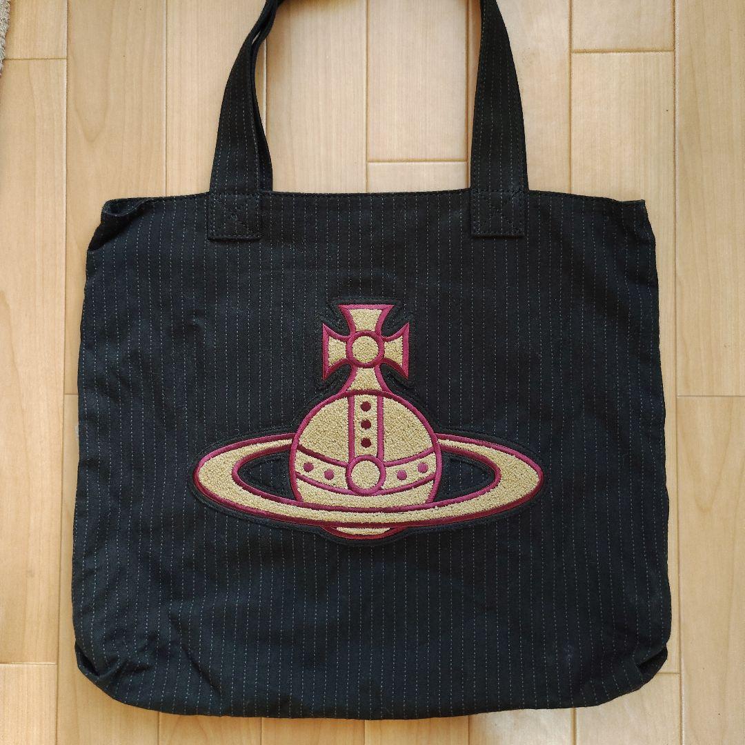Vivienne Westwood　立体刺繍オーブトートバッグA4収納・肩掛け可 Vivienne Westwood 立体刺繍オーブトートバッグA4収納・肩掛け可