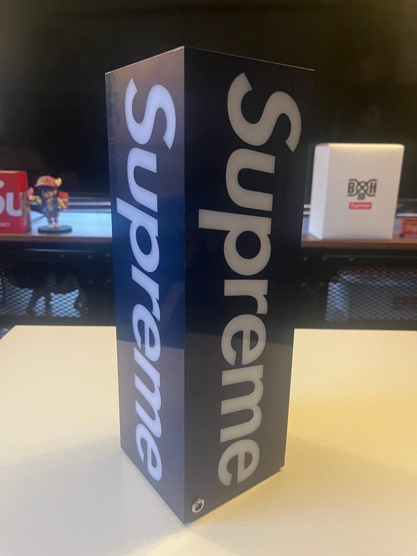 Supreme Box Logo Lamp 