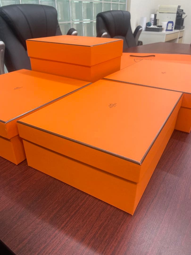 HERMES　エルメス　空箱　ボリード30一個，ピコダン18一個 他空箱二つ HERMES エルメス 空箱 ボリード30一個，ピコダン18一個 他空箱二つ