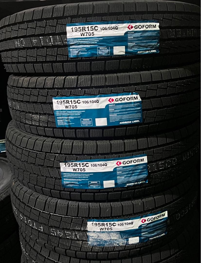 ハイエース195/80R15代替品195R15C スタッドレスタイヤ4本セット