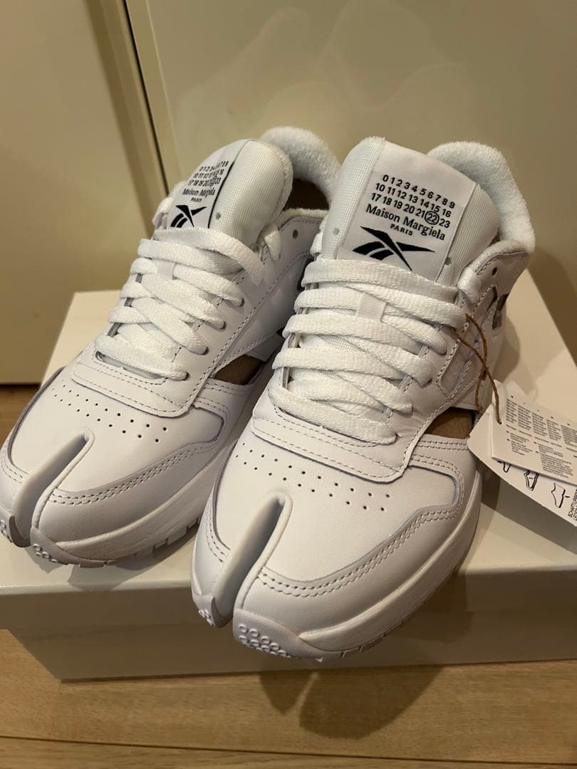 マルジェラ リーボック スニーカー スリッポン シューズ 足袋 タビ