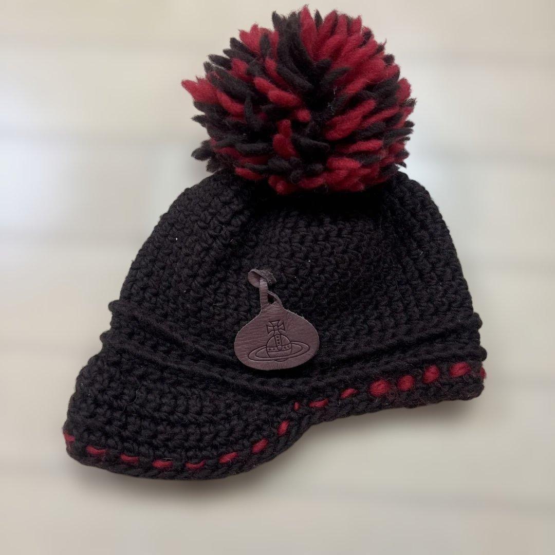 ヴィヴィアン・ウエストウッド オーブ ポンポン付き ニット帽 - メルカリ