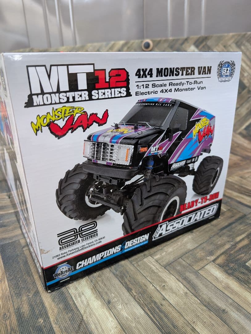 Associated MT12 4x4 Monster Van RTR ラジコン - メルカリ