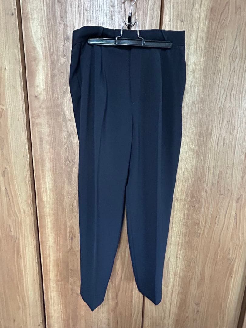 インタープラネットウィングス ネイビー パンツスーツ （ブラウスも