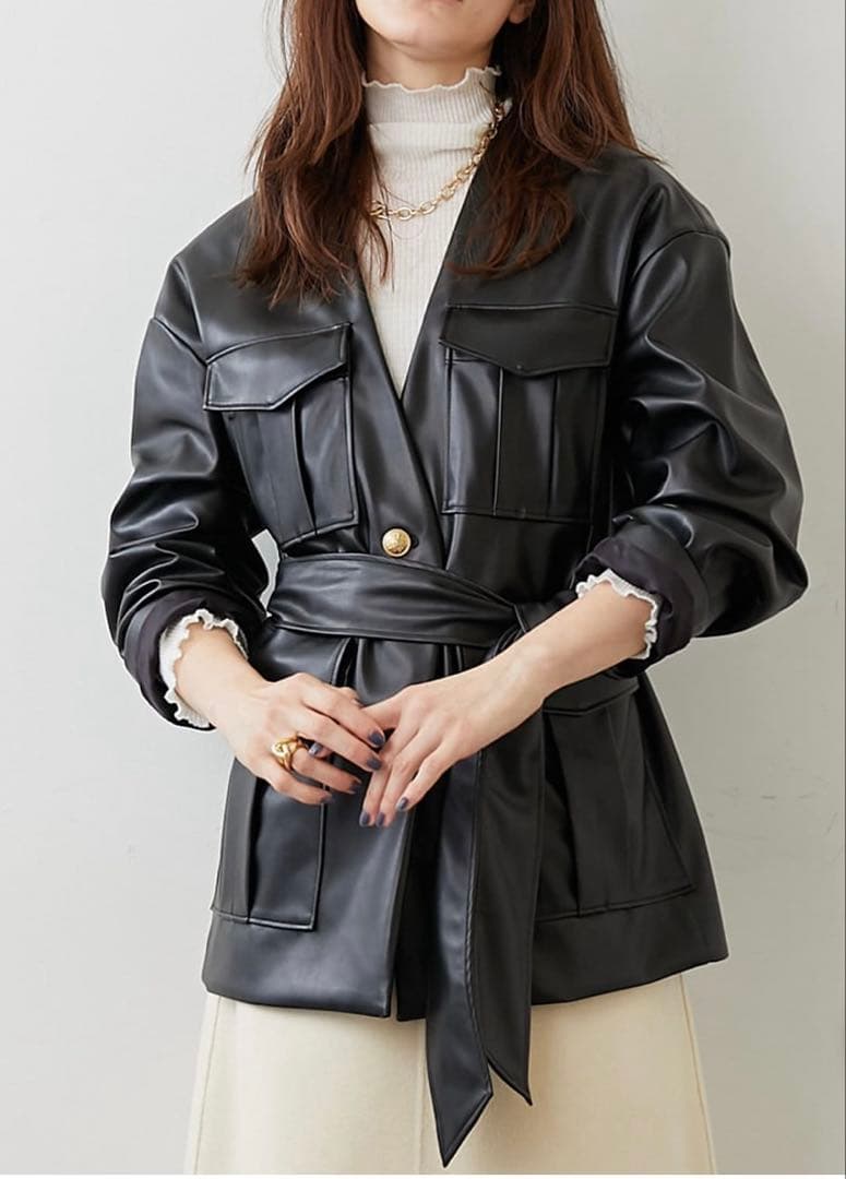 Whim Gazette(ウィム ガゼット)エコレザーブルゾン¥53,900 Whim Gazette（ウィムガゼット）の「フェイクレザーブルゾン（ブルゾン