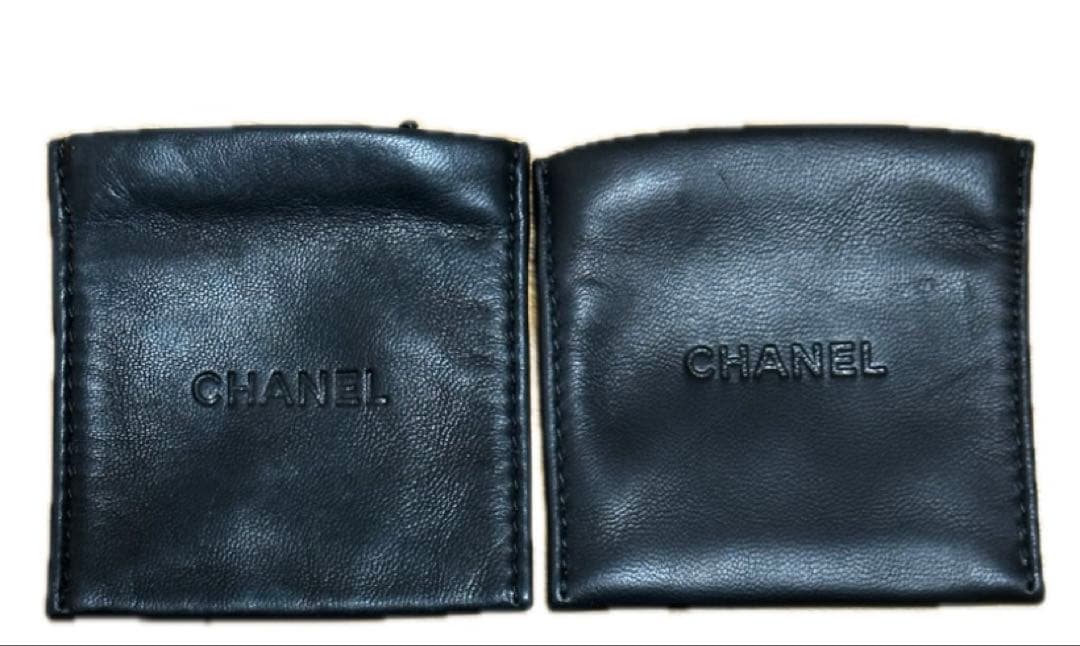 CHANEL 黒 レザー アクセサリーケース - メルカリ