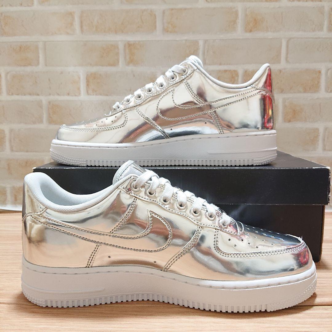 NIKE AIR FORCE 1 ナイキ エアフォース1 メタリック シルバー - メルカリ