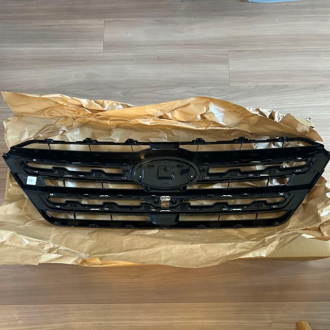 スバル レガシィアウトバックBT5 純正フロントグリル - メルカリ