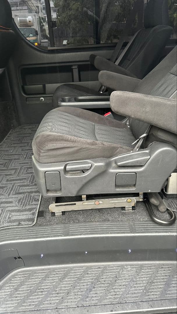 ア*ム様 サンプル品売り切りハイエースワゴンGL エスティマキャプテン