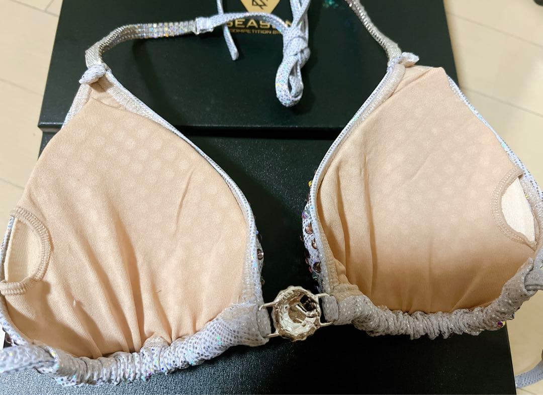 シーズンビキニ　キラキラビキニ　コンテストビキニ