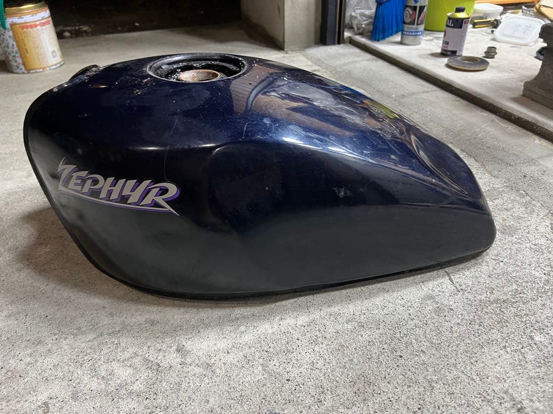 ゼファー400 初期タンク 希少 ゼファーχ - メルカリ
