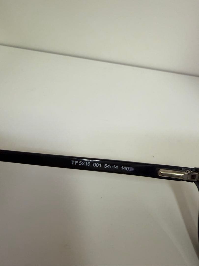 TOM FORD TF5316 001 ブラック グレーレンズ サングラス - メルカリ