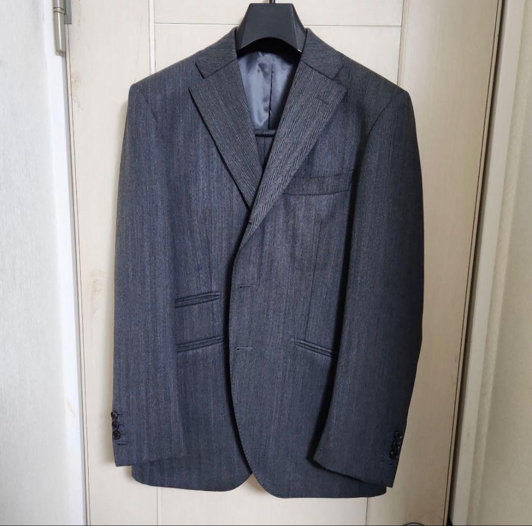 アザブテーラー HOLLAND & SHERRY グレースーツ 最新スーツ紹介③】-HOLLAND&SHERRY INTERCITY-｜札幌店のスタッフ