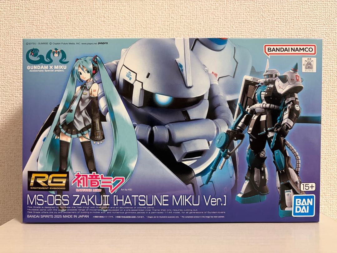RG MS-06S ZAKU II 初音ミク ザク ガンプラ Amazon | RG 1/144 MS-06S ザクII [初 音 ミ ク Ver.] | プラモデル 通販
