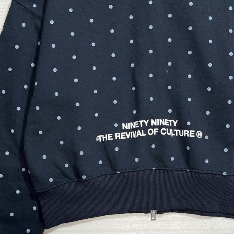 9090/ナインティナインティ/エンジェルドットジップフーディ/刺繍
