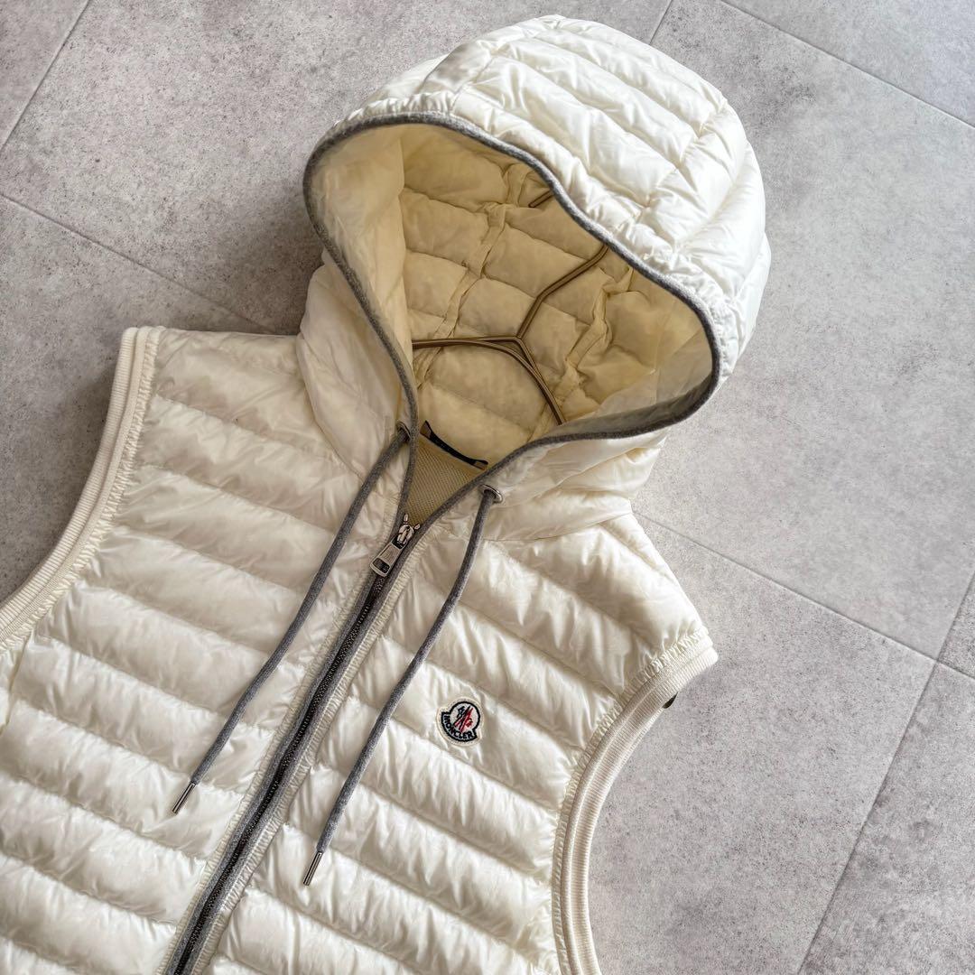 モンクレール ダウンベスト MAGLIA ロゴワッペン 白 S ニット切替