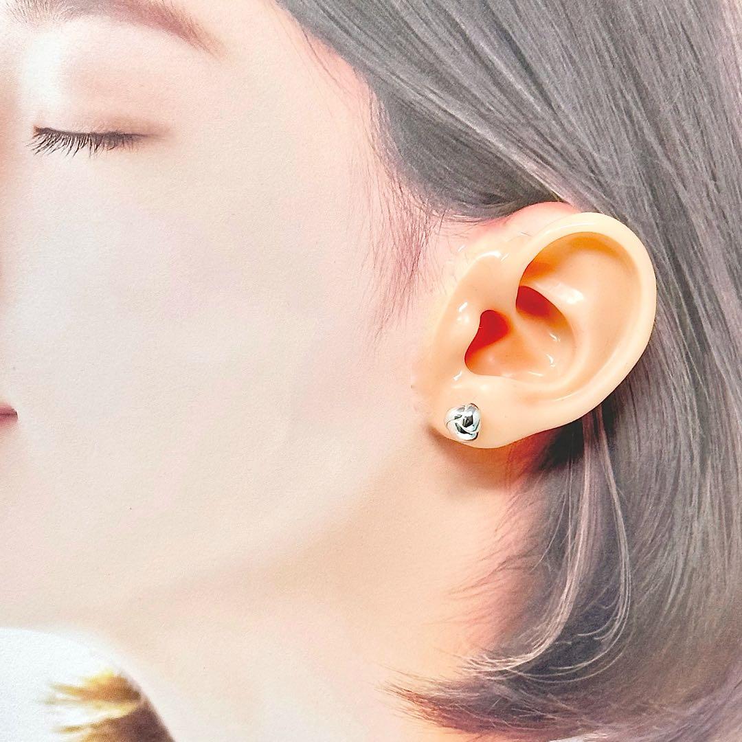 Tiffany ノット ボール シルバーピアス 両耳 Ag925 - メルカリ
