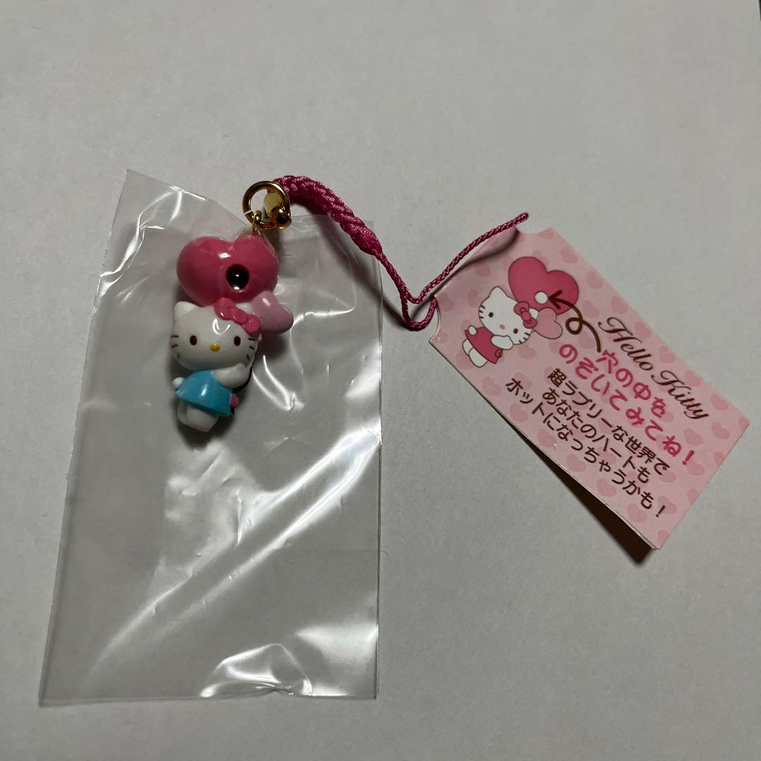 ハローキティノゾキアナネツケエンジェル天使のぞきあなねつけストラップ