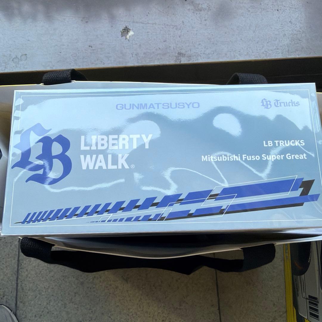 GCD 1/64 2026 LBWK トラック 三菱ふそう - メルカリ