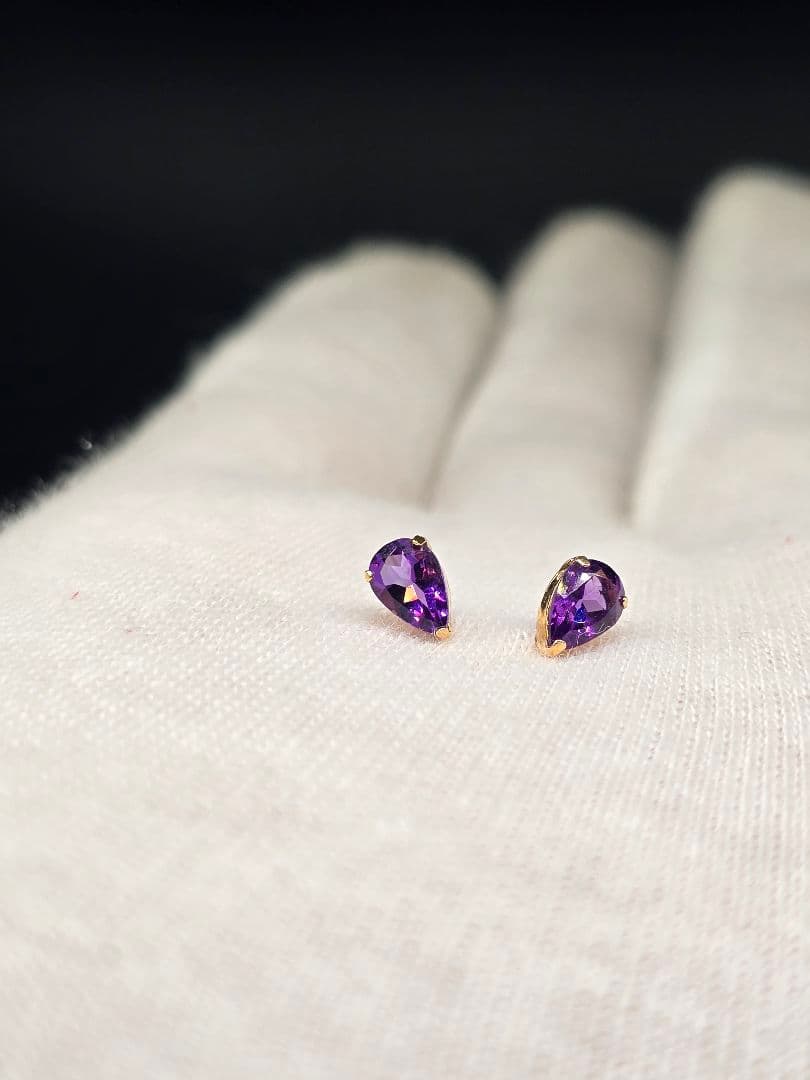 K18 アメジスト ピアス 0.64ct ペアシェイプ 0.40g 天然石