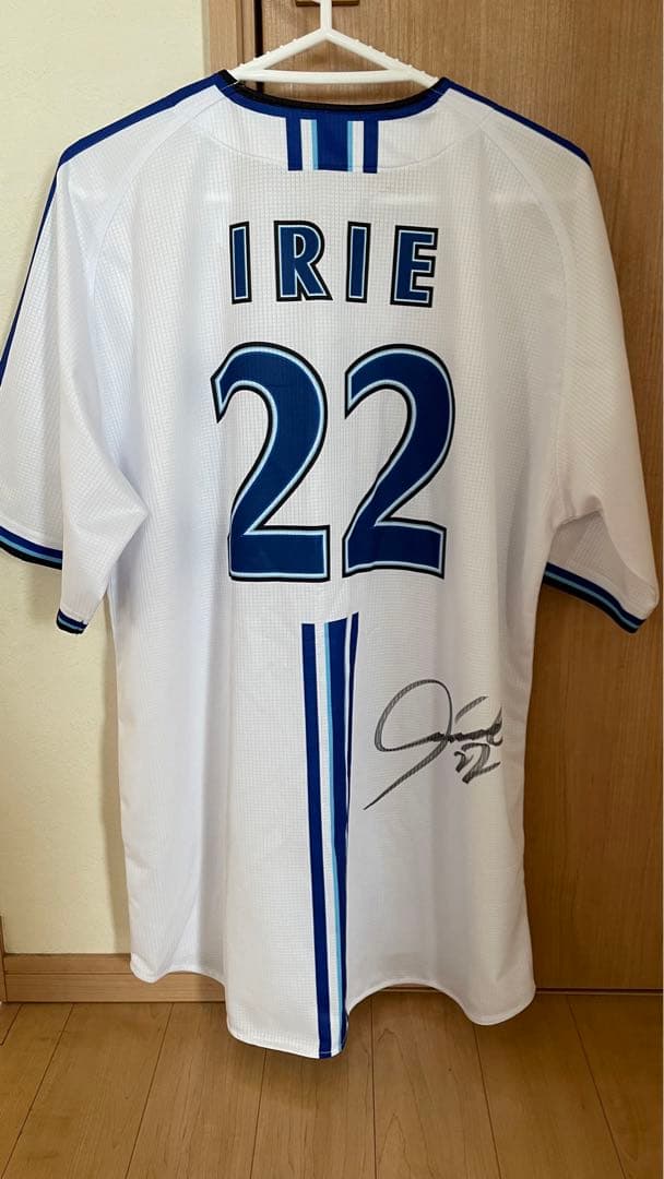 横浜DeNAベイスターズ 入江大生選手 サイン入りユニフォーム - メルカリ