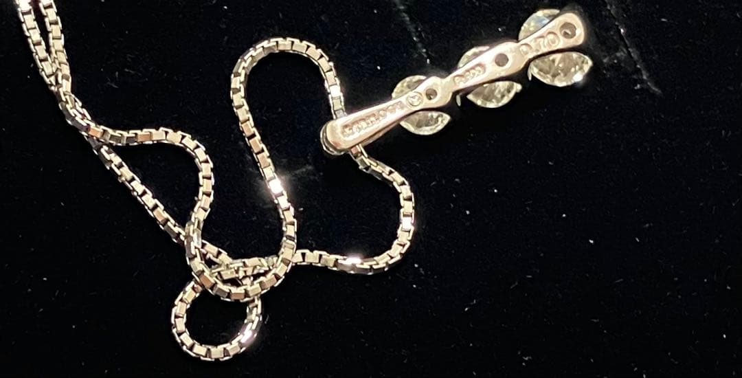 本物TRILOGY ダイヤモンドネックレス トリロジー Pt900 0.70ct