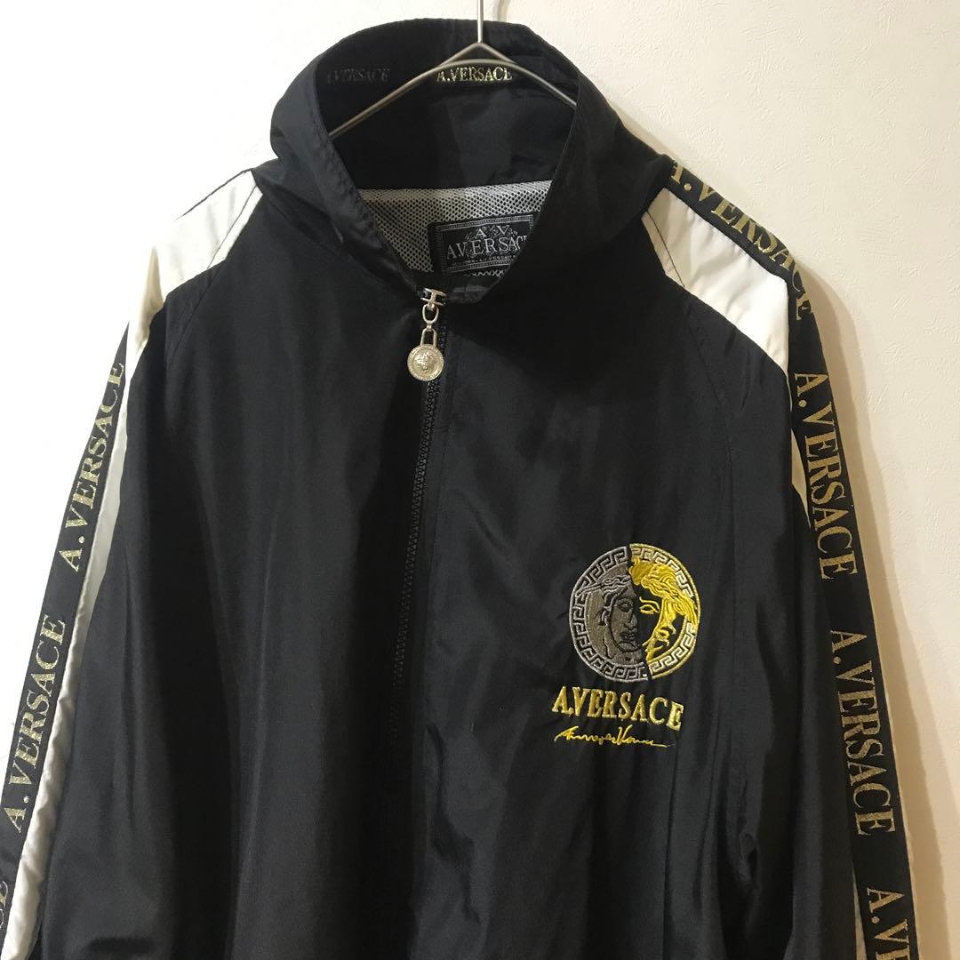 希少】ヴェルサーチ A.VERSACE ナイロン 上下セットアップ 90s - メルカリ