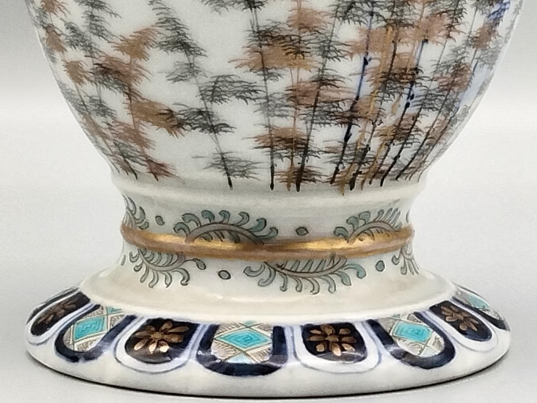 香蘭社明治期 色絵 金彩 輪花 竹林鮎文 花瓶 - メルカリ