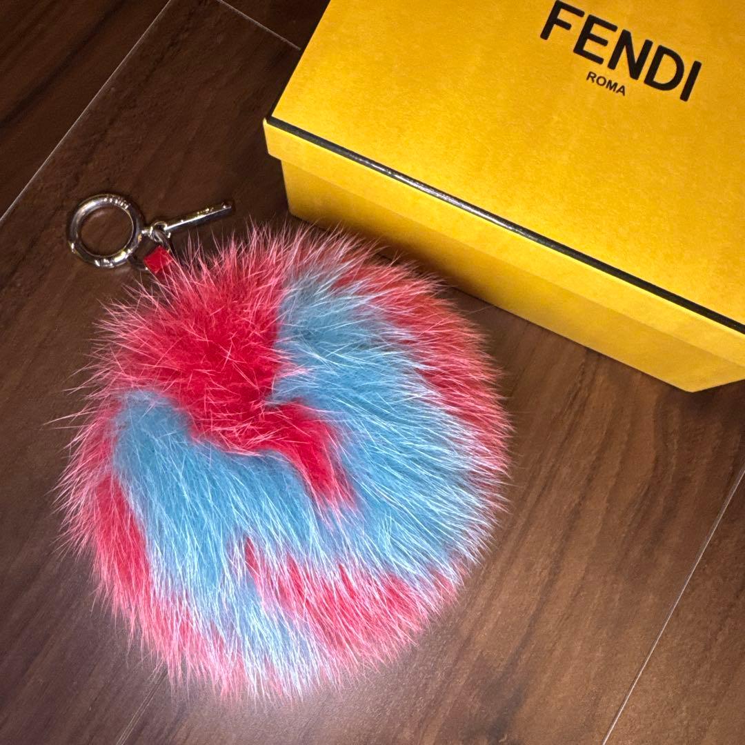 FENDI/イニシャルファーチャーム【N】フォックスファー - メルカリ